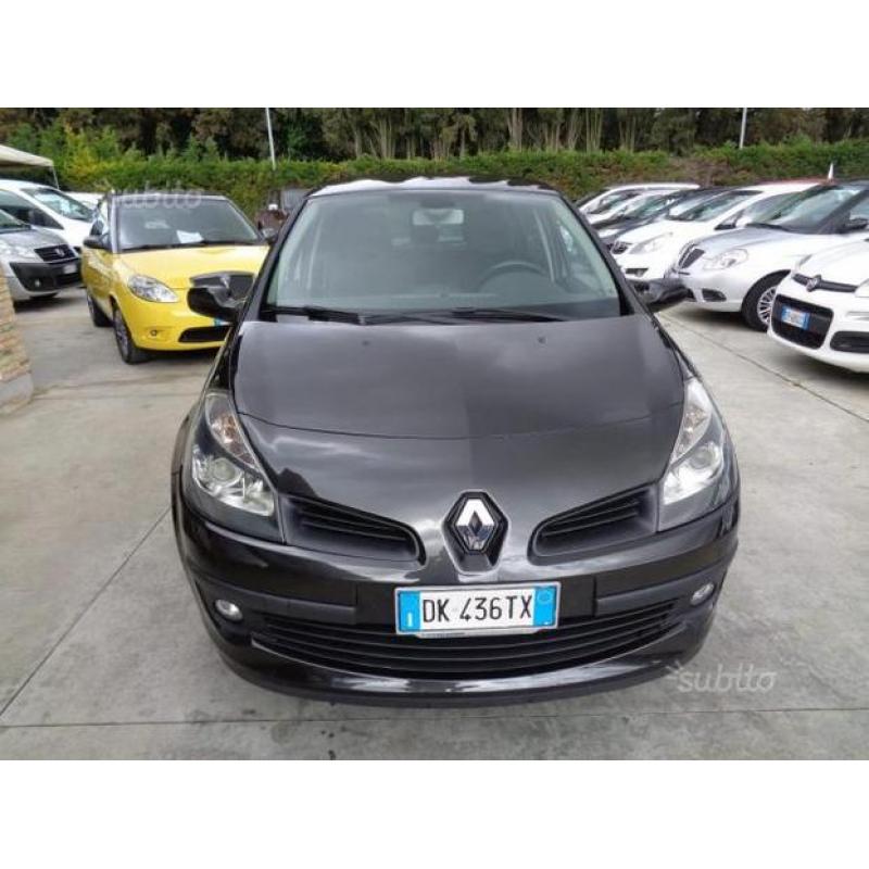 RENAULT Clio 1.5 dCi 105CV 5 porte Dynamique