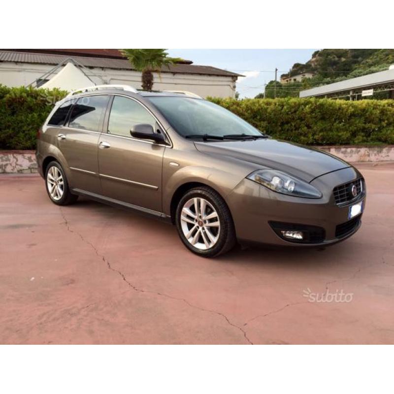 Fiat CROMA 1.9 Mjet 150cv NAVI TETTO CERCHI 17