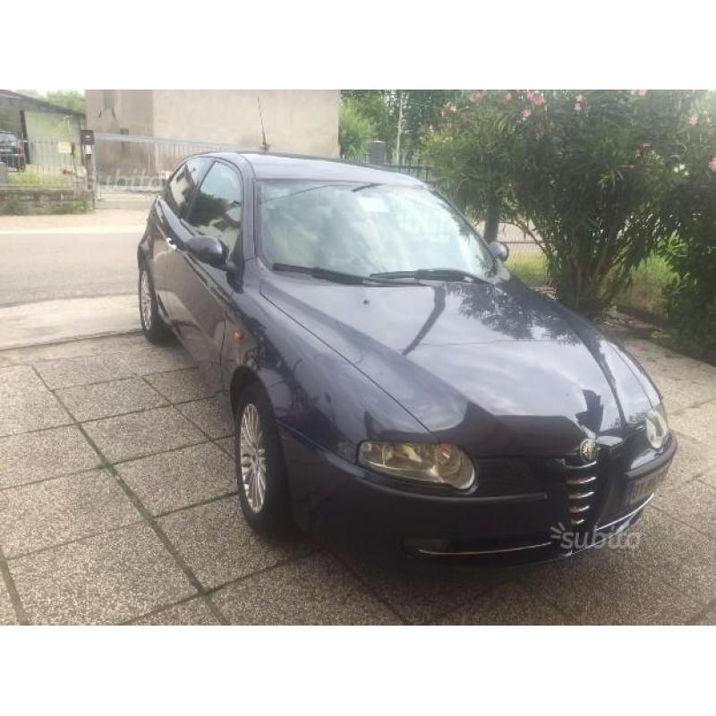 Alfa romeo 147 - 2001