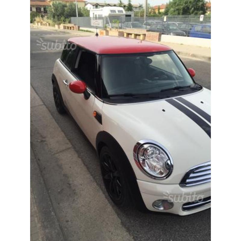 Mini Cooper D (R56) 1.6 109 cv Strafull