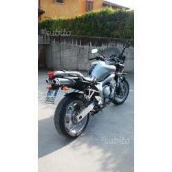 Yamaha FZS 600 Fazer - 2004