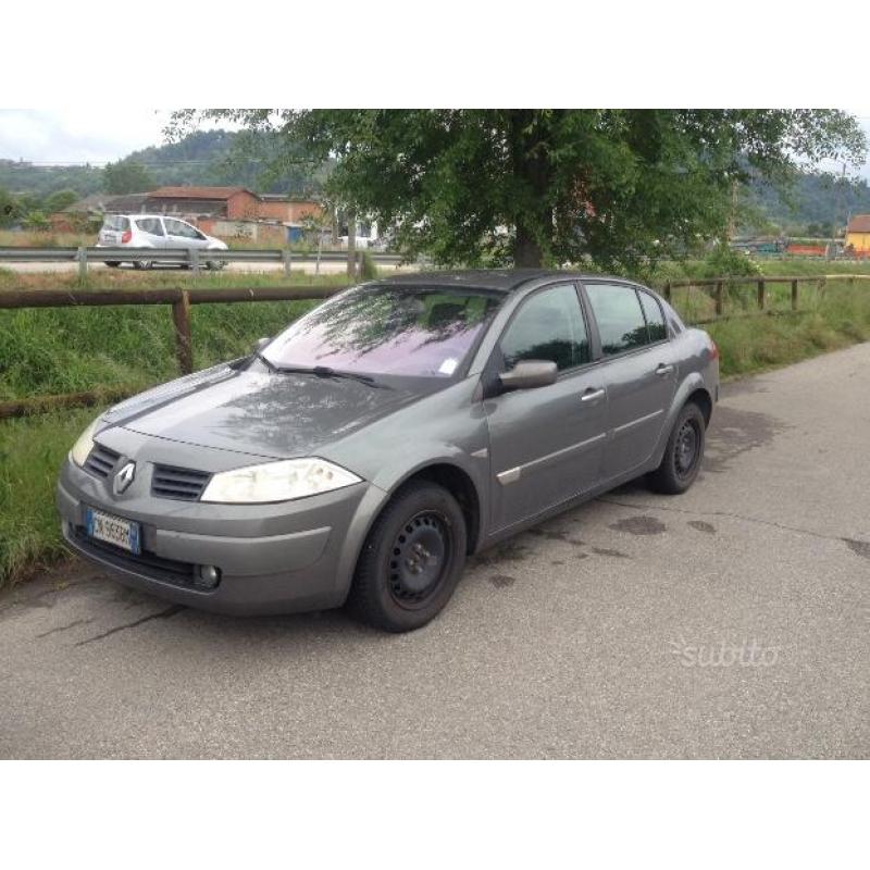 RENAULT Mégane 2ª serie - 2004