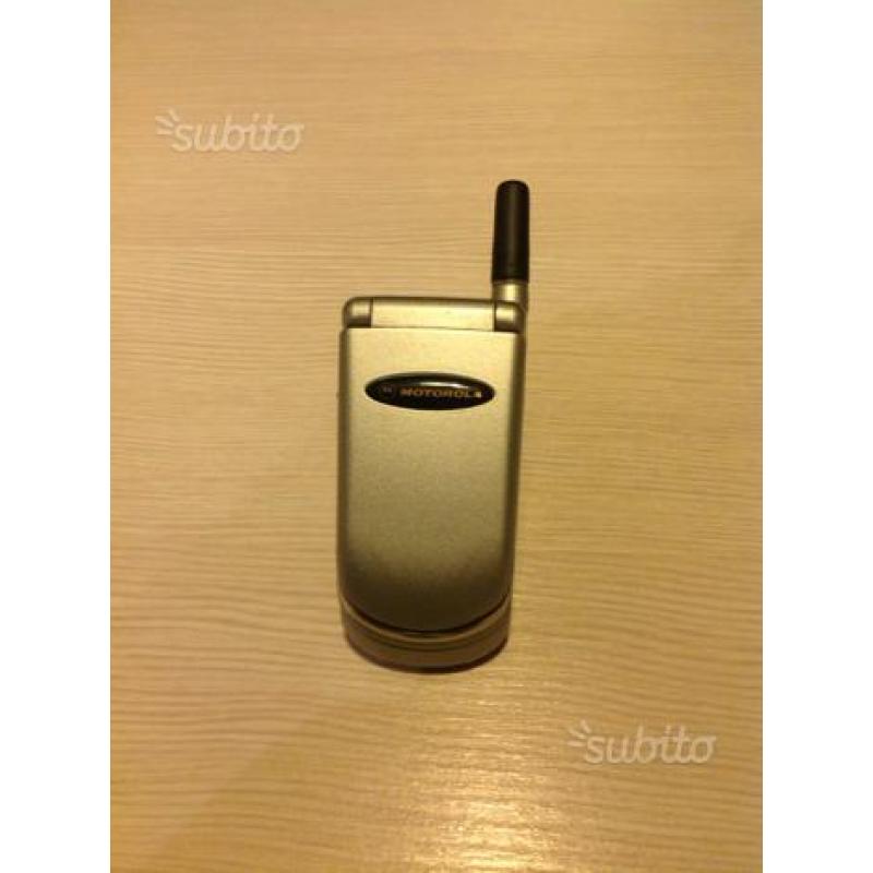 Motorola v3688 v50