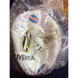 Pallone Juventus più vhs e moneta