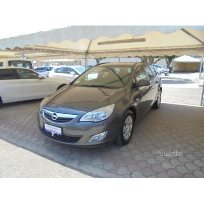 OPEL Astra 1.7CDTI 125CV 6 MARCE 2011