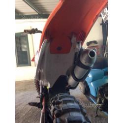 Ktm 125 sx del 2013 con molto accessori