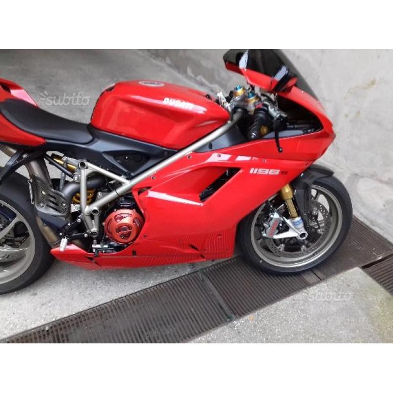 Ducati 1198 s