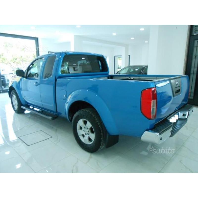 Nissan Navara 2.5 dCi King Cab Sport