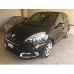 RENAULT Scénic Xmod 1.6 dCi 130 CV DYNAMIQU - 2012