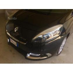 RENAULT Scénic Xmod 1.6 dCi 130 CV DYNAMIQU - 2012