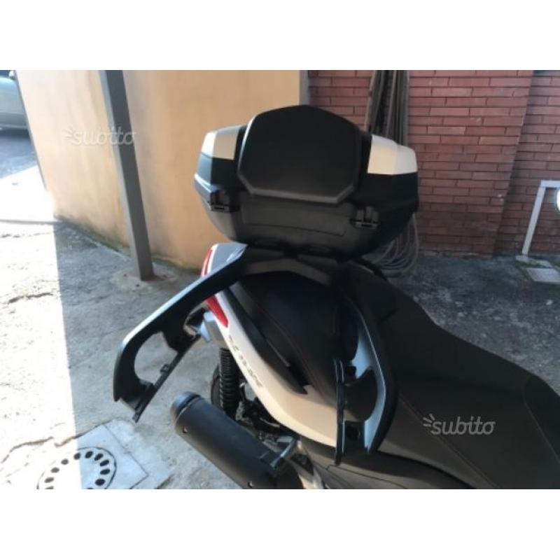 Baule 50L con Staffe Yamaha T-max/X-max