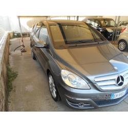 Mercedes b180 automatico premium - 2010