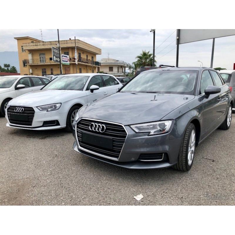 AUDI A3 1.6 TDI S tronic Design Con NAVIGATORE